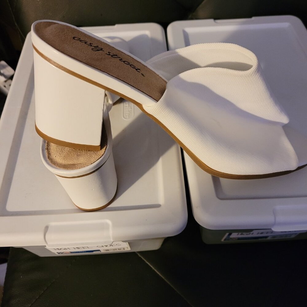MULES - Picture 2 of 5